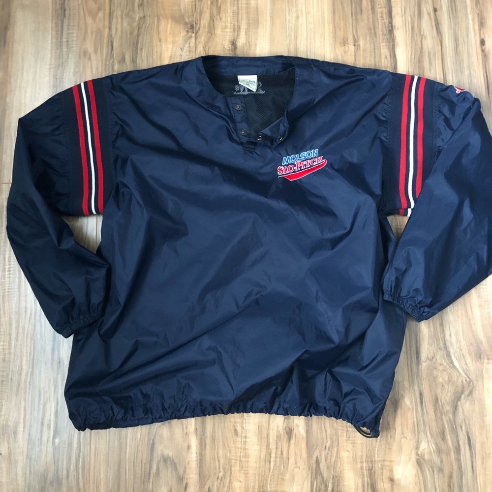 Thin pullover jacket